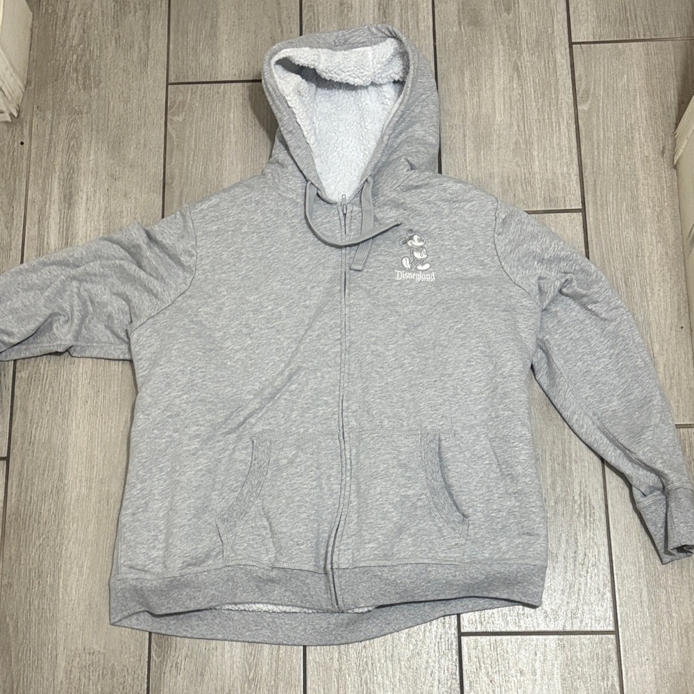 Men’s Limited Grey Disney Mickey Mouse Hoodie
SIZE L